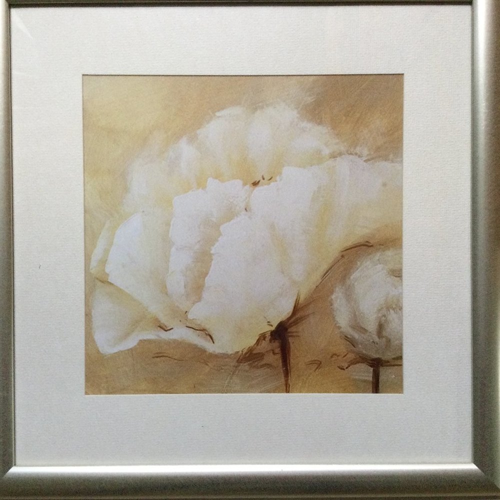Silver tone frame with white flowers print wall decor square 15.5" x 15.5" frame